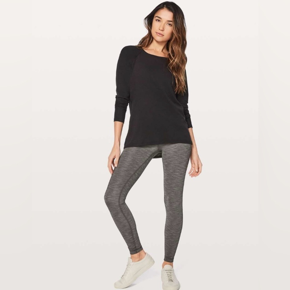 Lululemon Wunder Under Hi-Rise Tight Full-On Luxtreme 28"
Heathered Black size 4